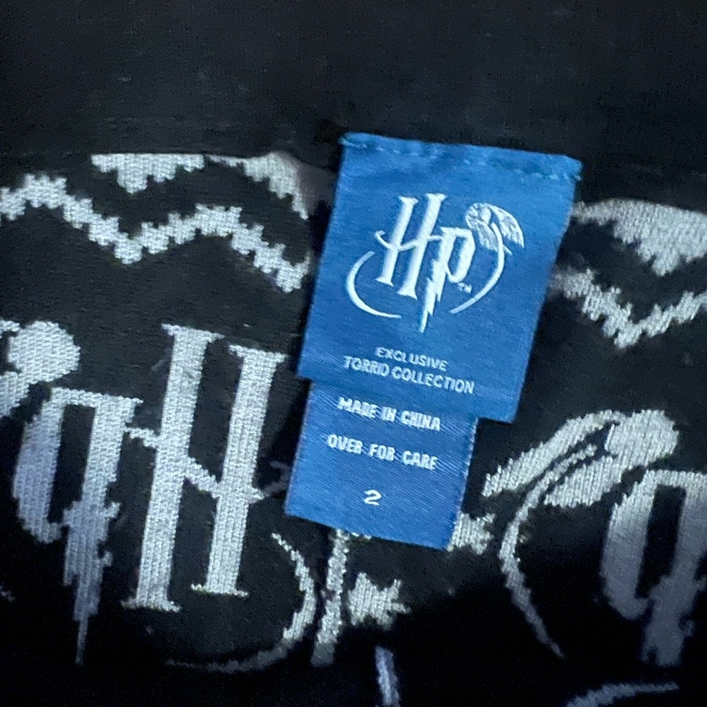 Wizarding World Black and Gray Patterned Leggings - image 3